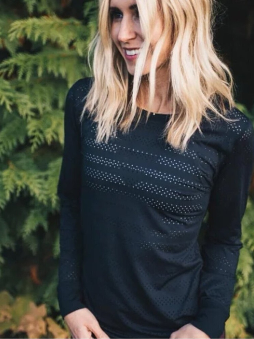Zyia Active Black Chill Long Tee | Size Medium